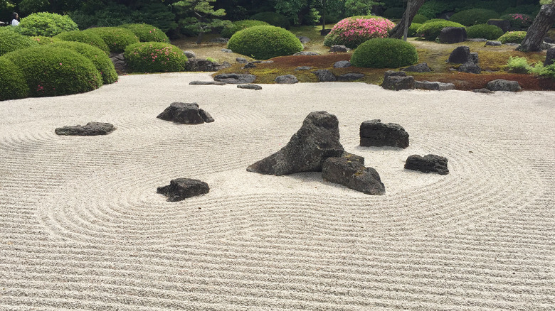 White Rocks for Landscaping