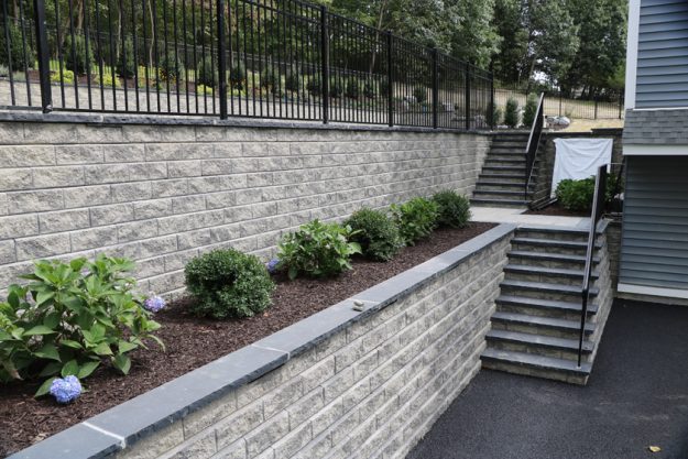 Retaining Wall Installers