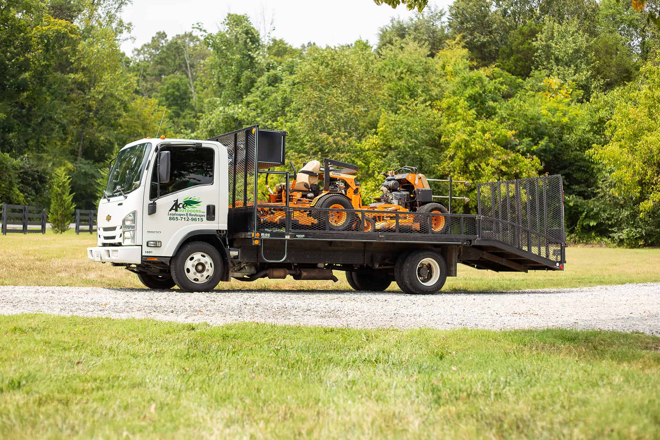 Revolutionize Your Business with Top-Tier Landscape Trucks