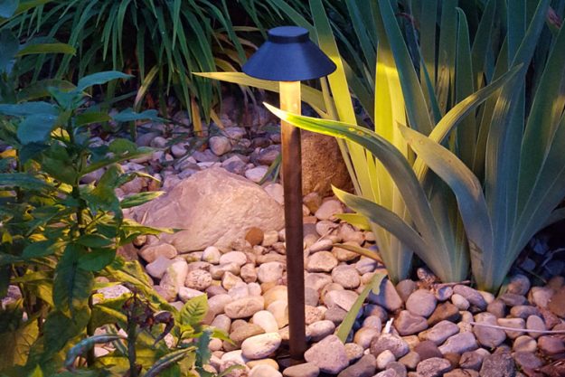 Sollos Landscape Lighting