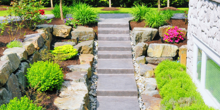 Pristine Landscaping Lighting